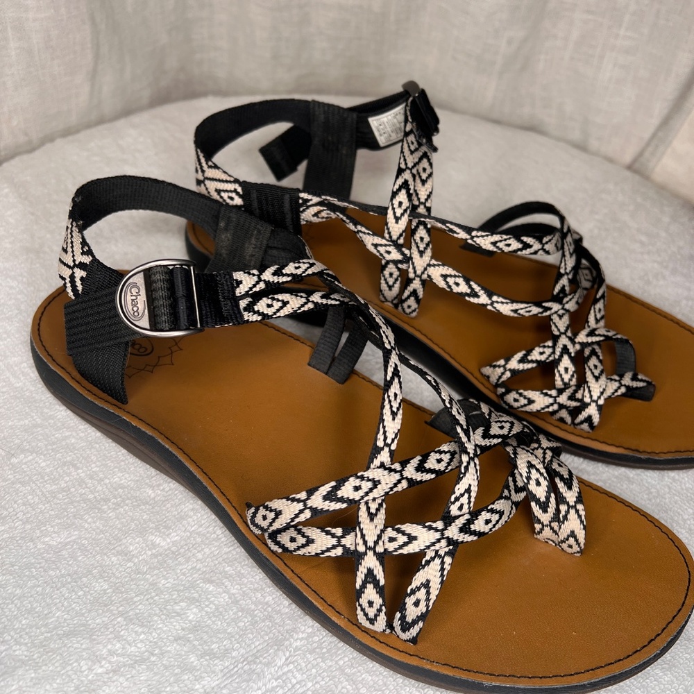 Chaco Womens Beveled Black with leather Strappy Outdoor Sandals Size 10, J106432